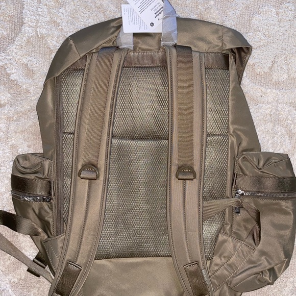 Lululemon wunderlust backpack - Picture 6 of 8